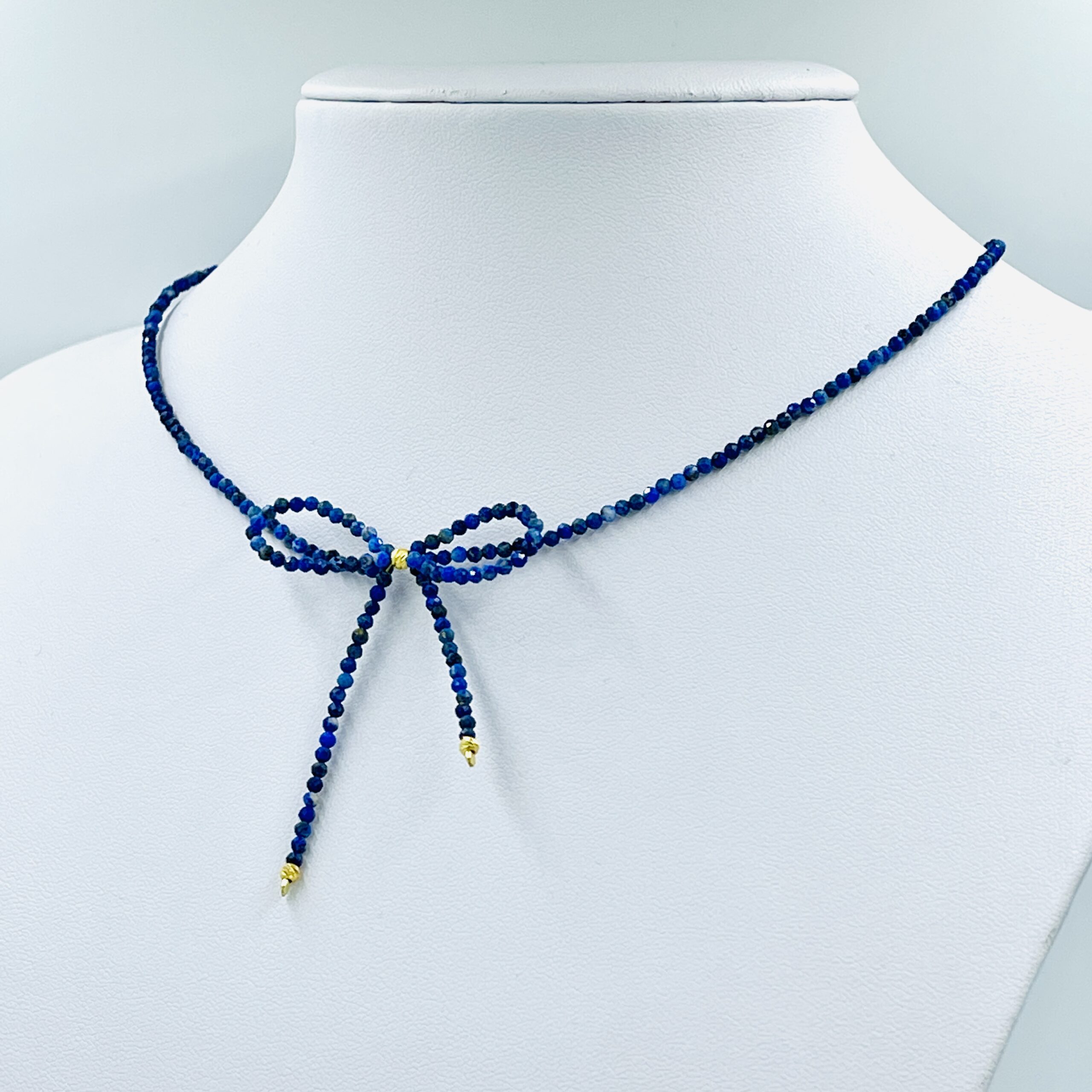 Colier lapis lazuli fundita