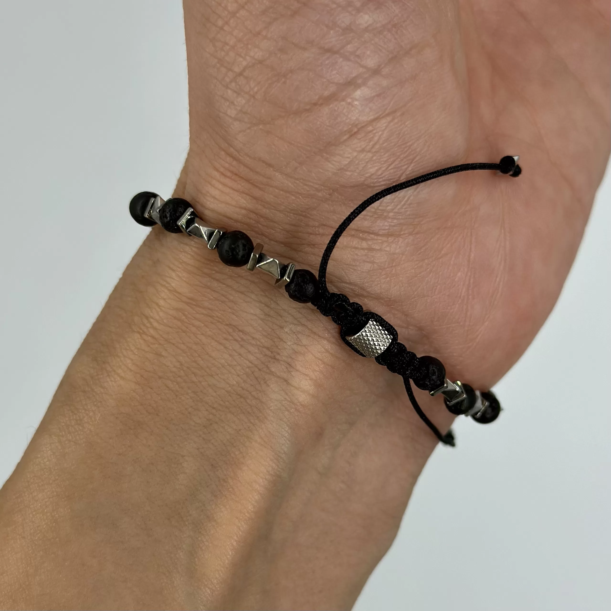 Bratara ajustabila lava hematit argintiu octaedru Spike II