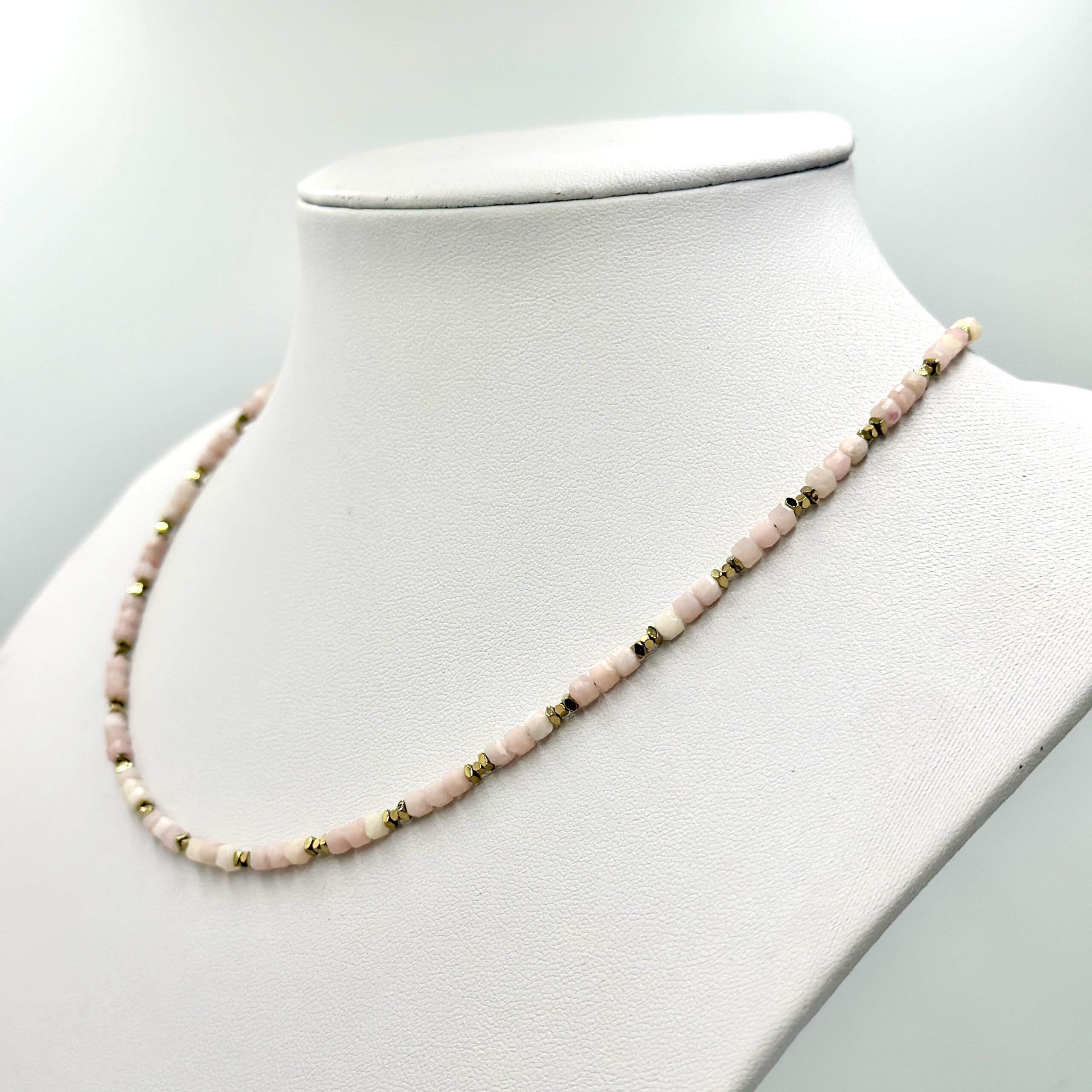 Colier opal roz si hematit auriu4